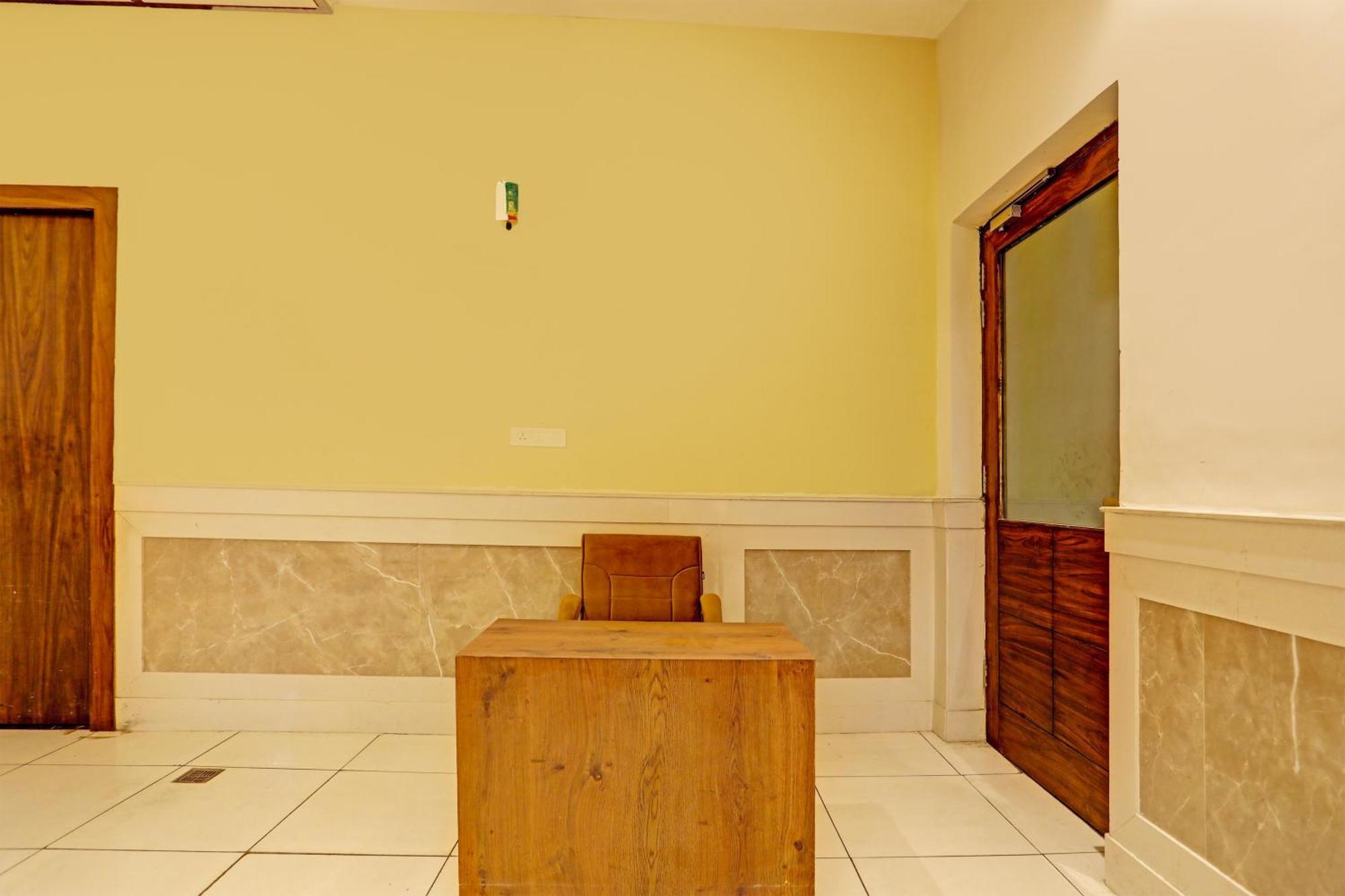 Hotel O Miraas Hotel And Banquet Hall Ludhiana Eksteriør bilde